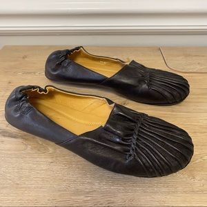 Pleated Slip-on Black Leather Flats Size 9.5 Wide (fits like a 9 Regular)
